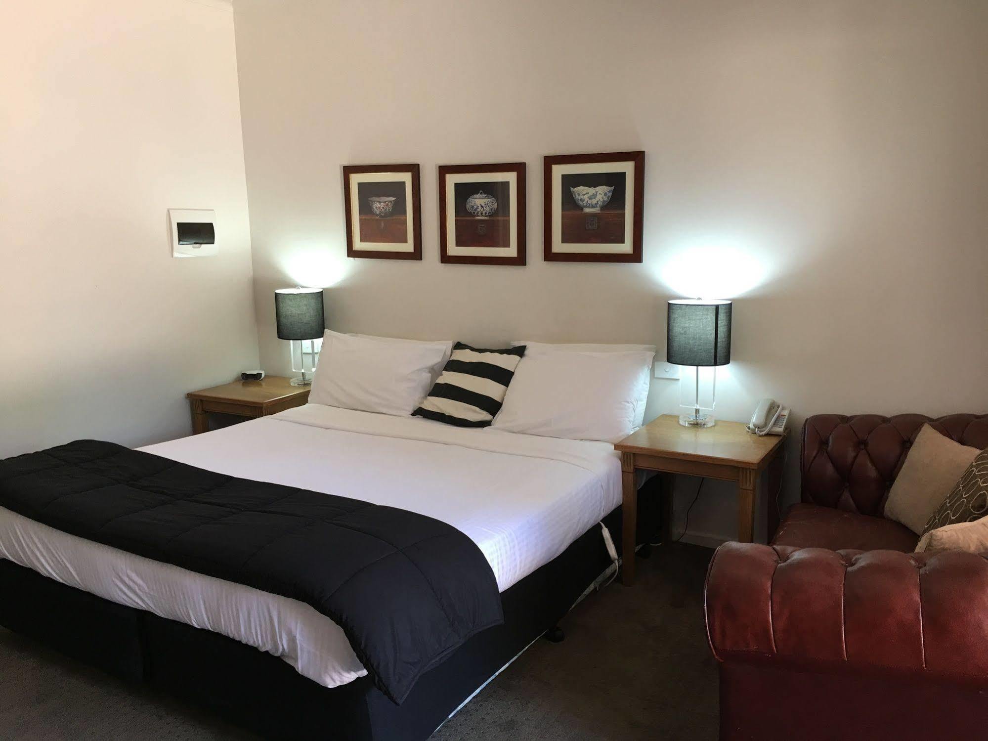 Norwood House Motel & Receptions Mornington Ngoại thất bức ảnh
