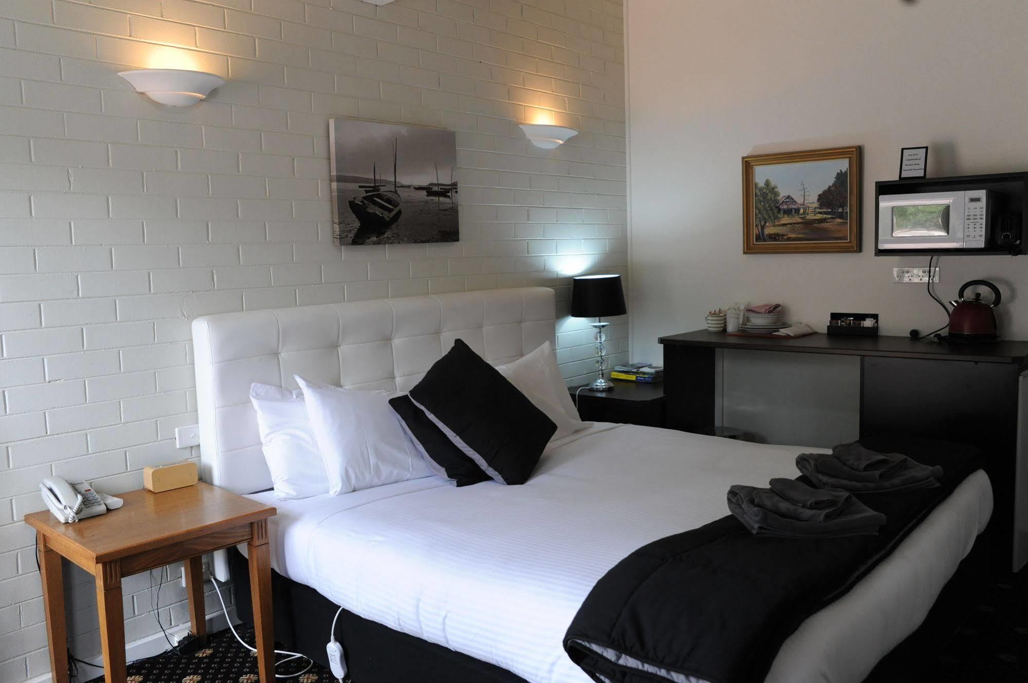 Norwood House Motel & Receptions Mornington Ngoại thất bức ảnh